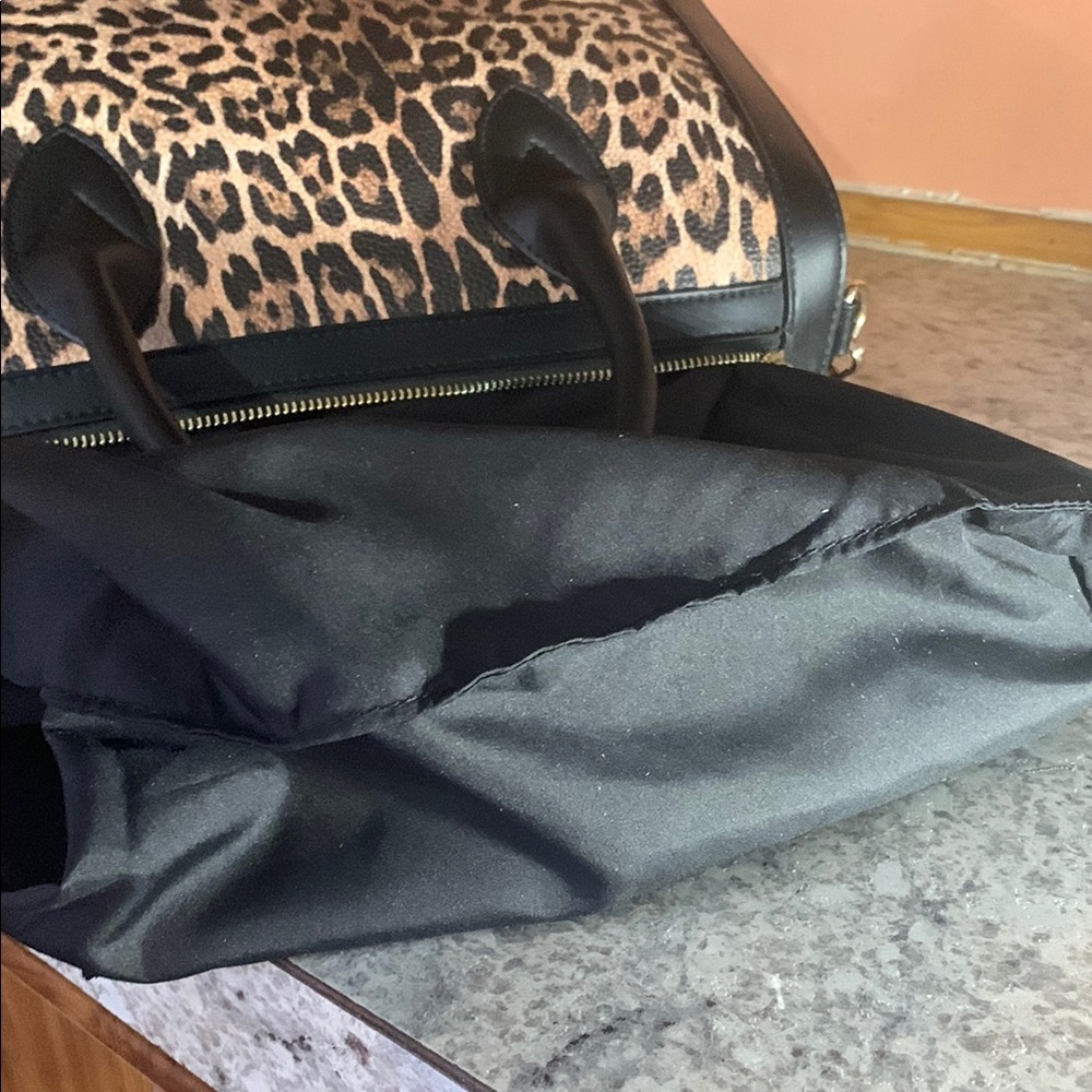 Stylish Black and Leopard Print Women's Bag - Picture 8 of 15